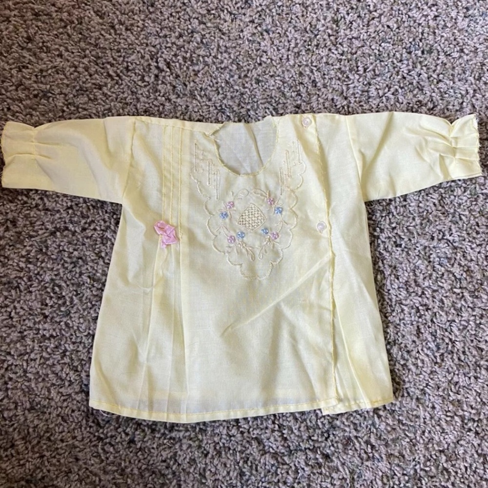 Vintage 50’s Infant Baby Kimono Gown Shirt Embroider Stitch Cute Flowers! Yellow